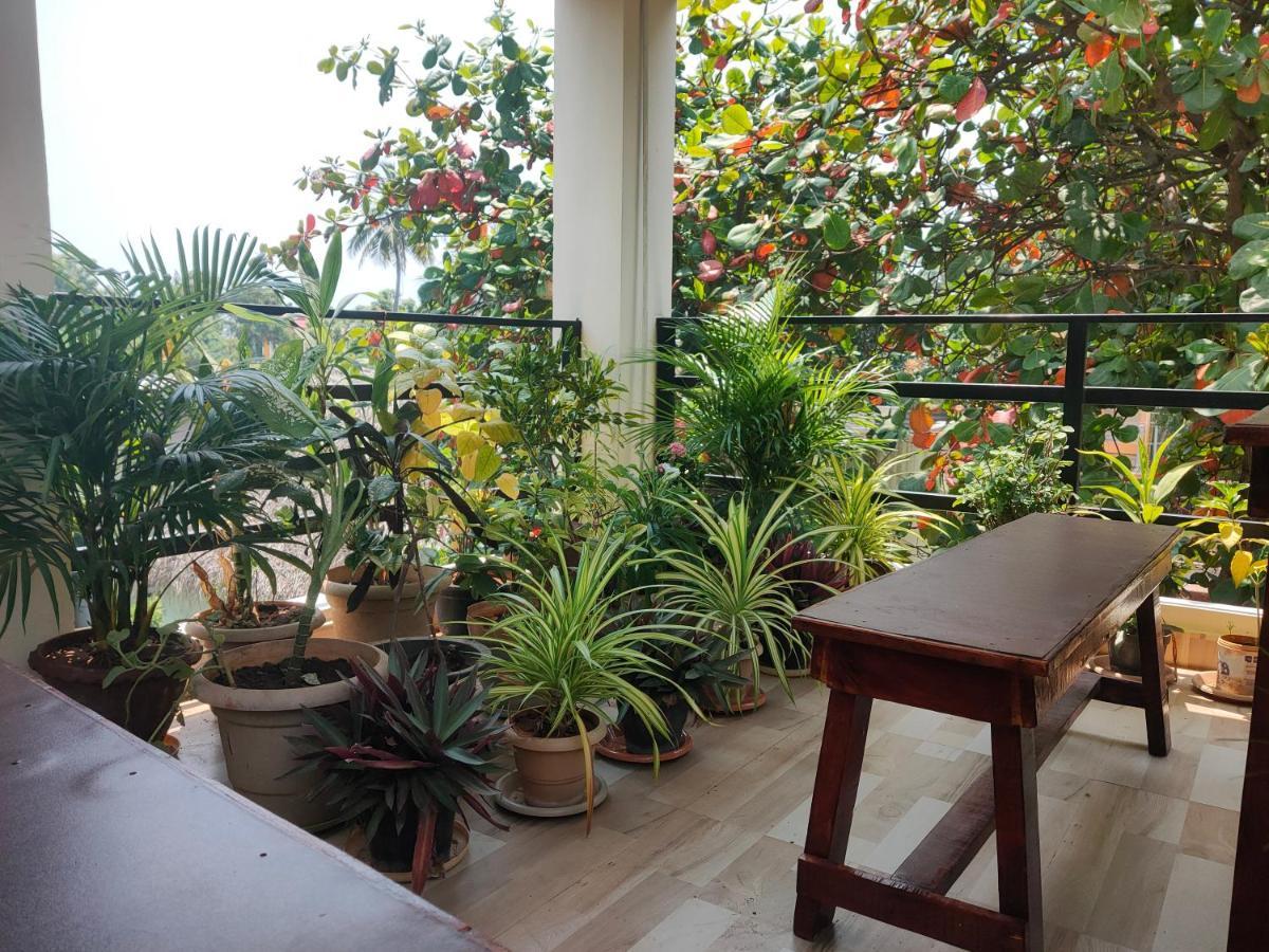 S3 Beach House Puducherry Buitenkant foto