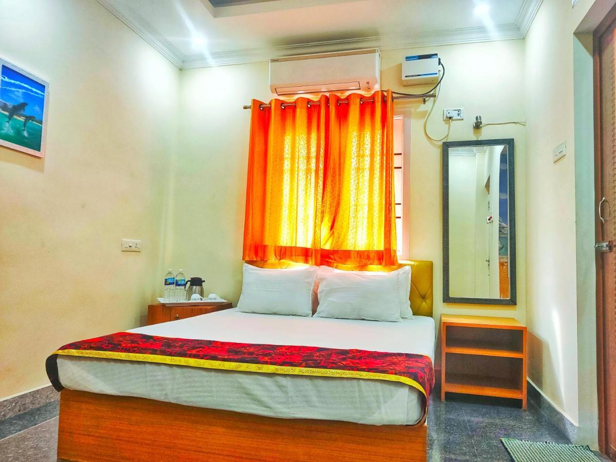 S3 Beach House Puducherry Buitenkant foto