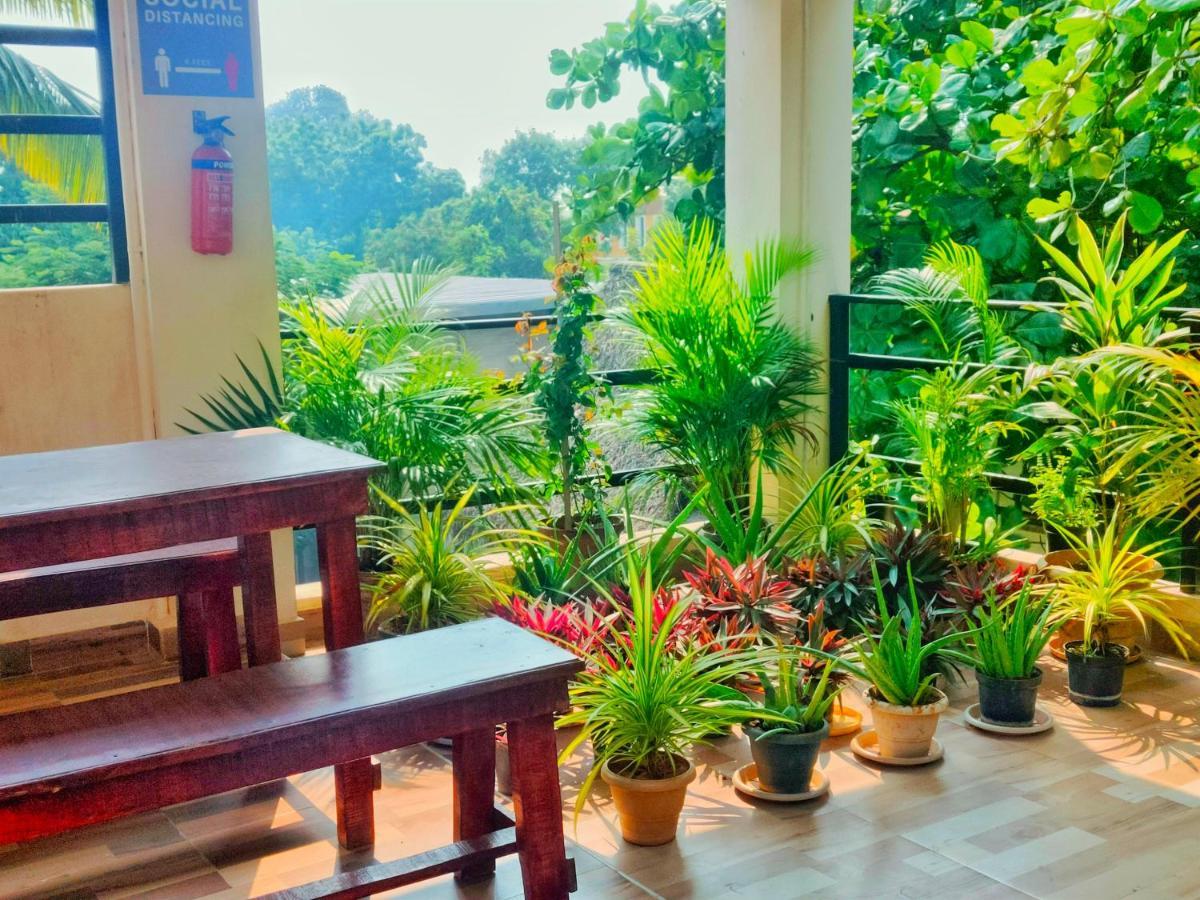 S3 Beach House Puducherry Buitenkant foto